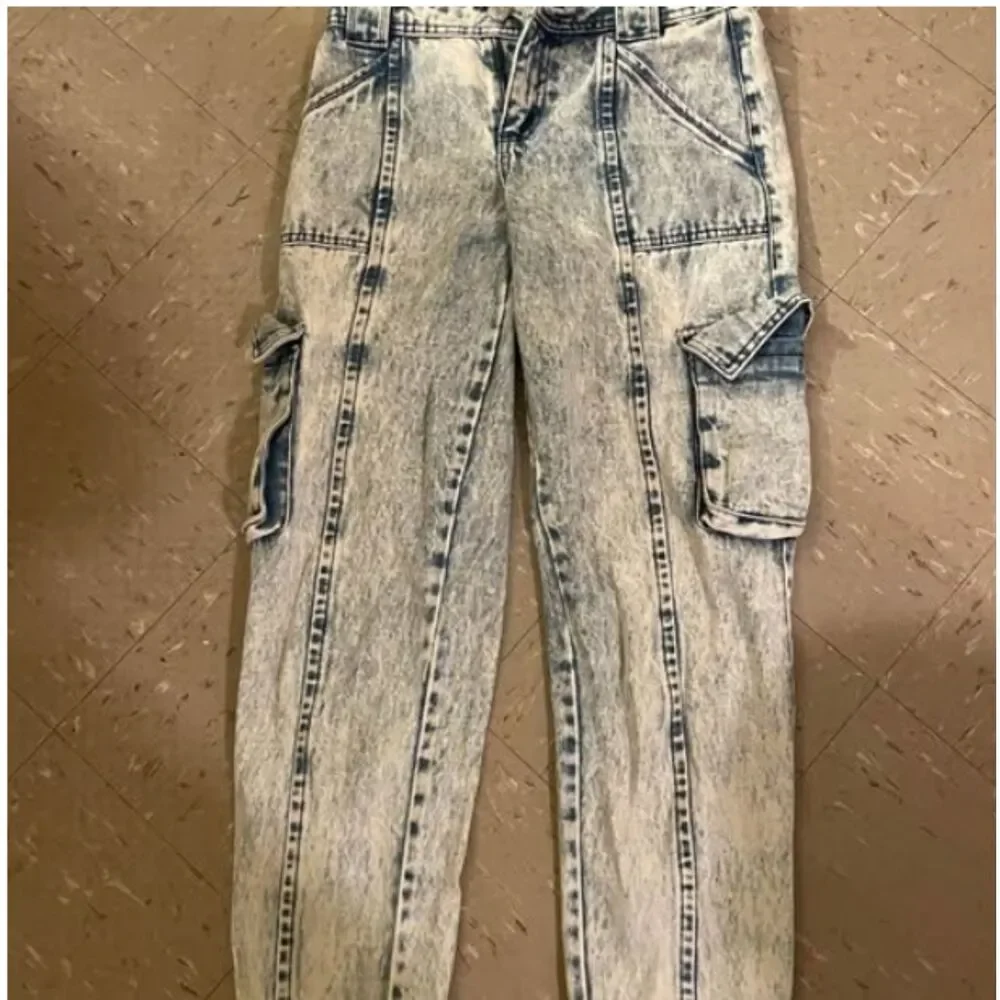 Wild Fable Low-Rise Cargo Pants 25